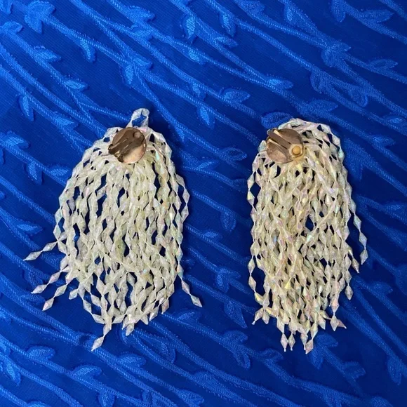 Vintage Earrings - Picture 2 of 3